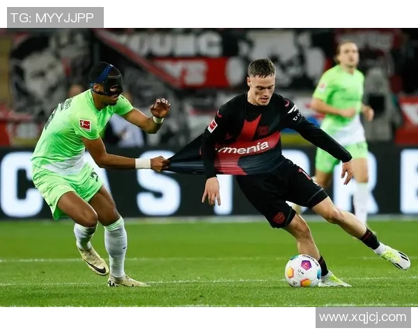 沙尔克04遭遇德甲三连败，主场负于勒沃库森，危机临头